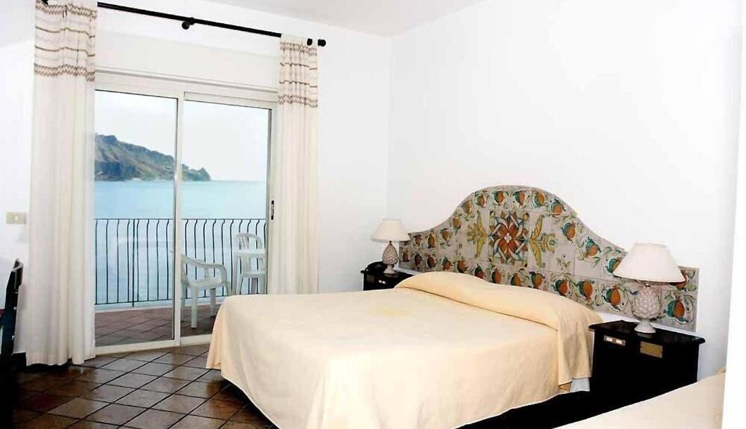 Bay Palace Mazzaro Taormina