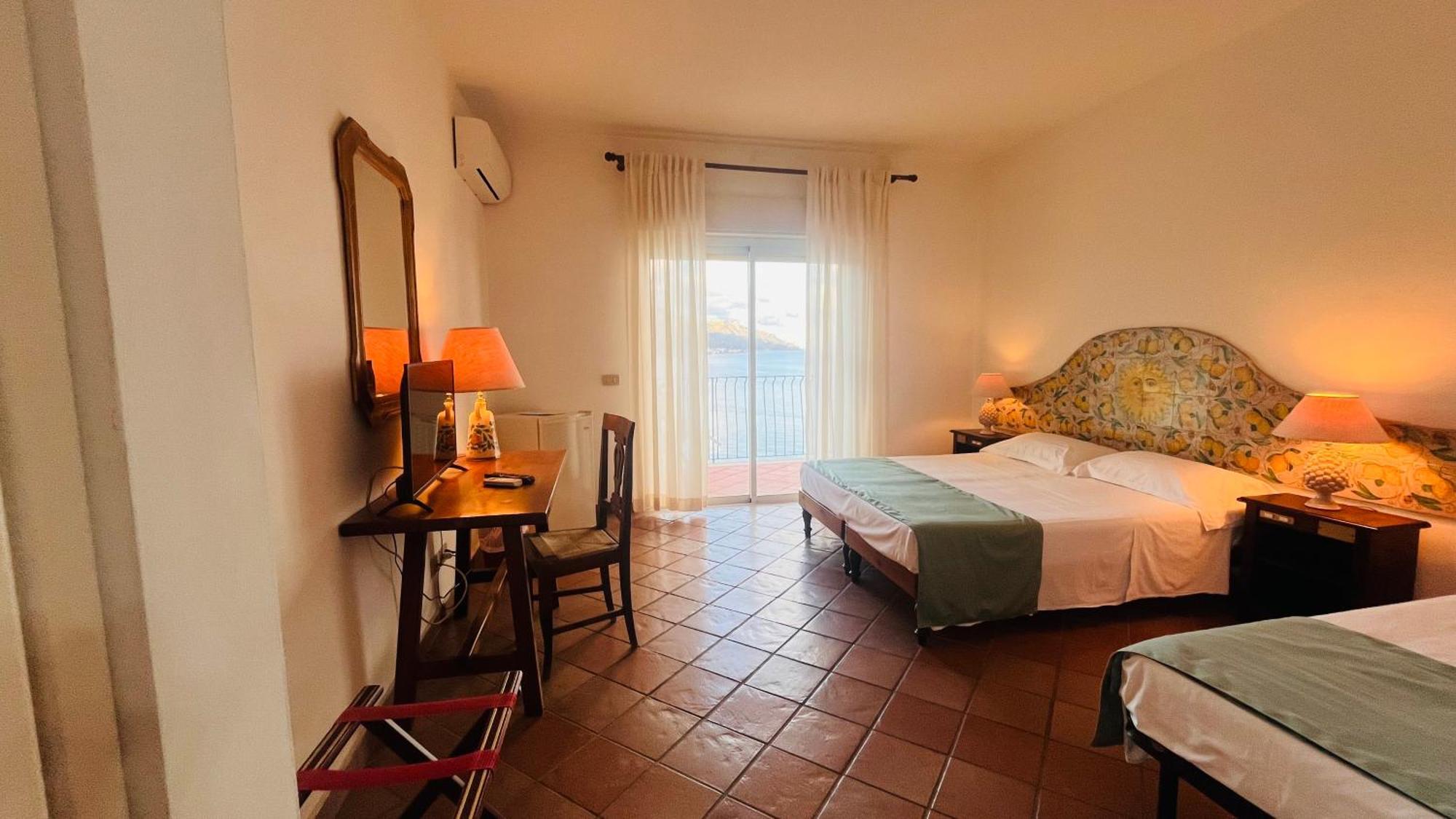 Bay Palace Mazzaro Hotel 4*