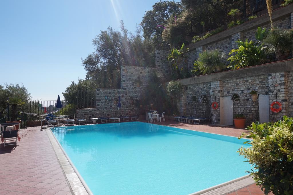Hotel Bay Palace Mazzaro