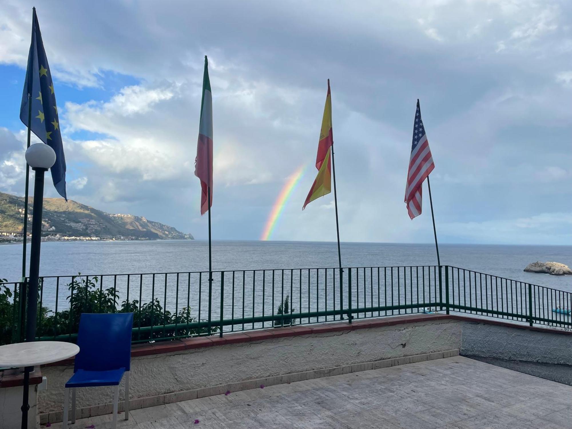 Bay Palace Mazzaro Hotel 4*