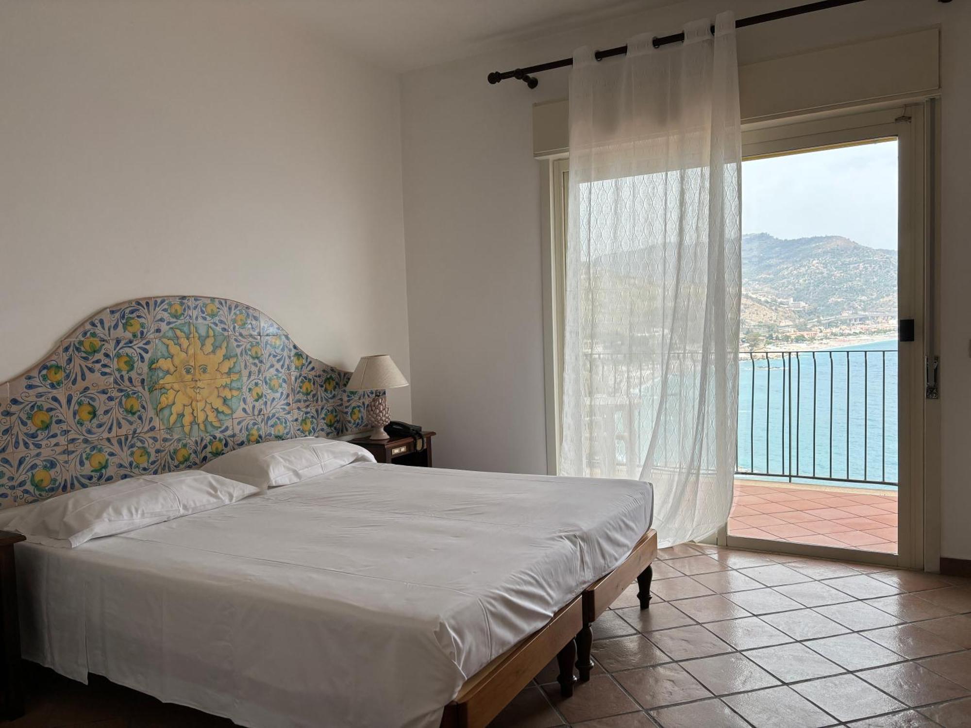 Bay Palace Mazzaro 4*